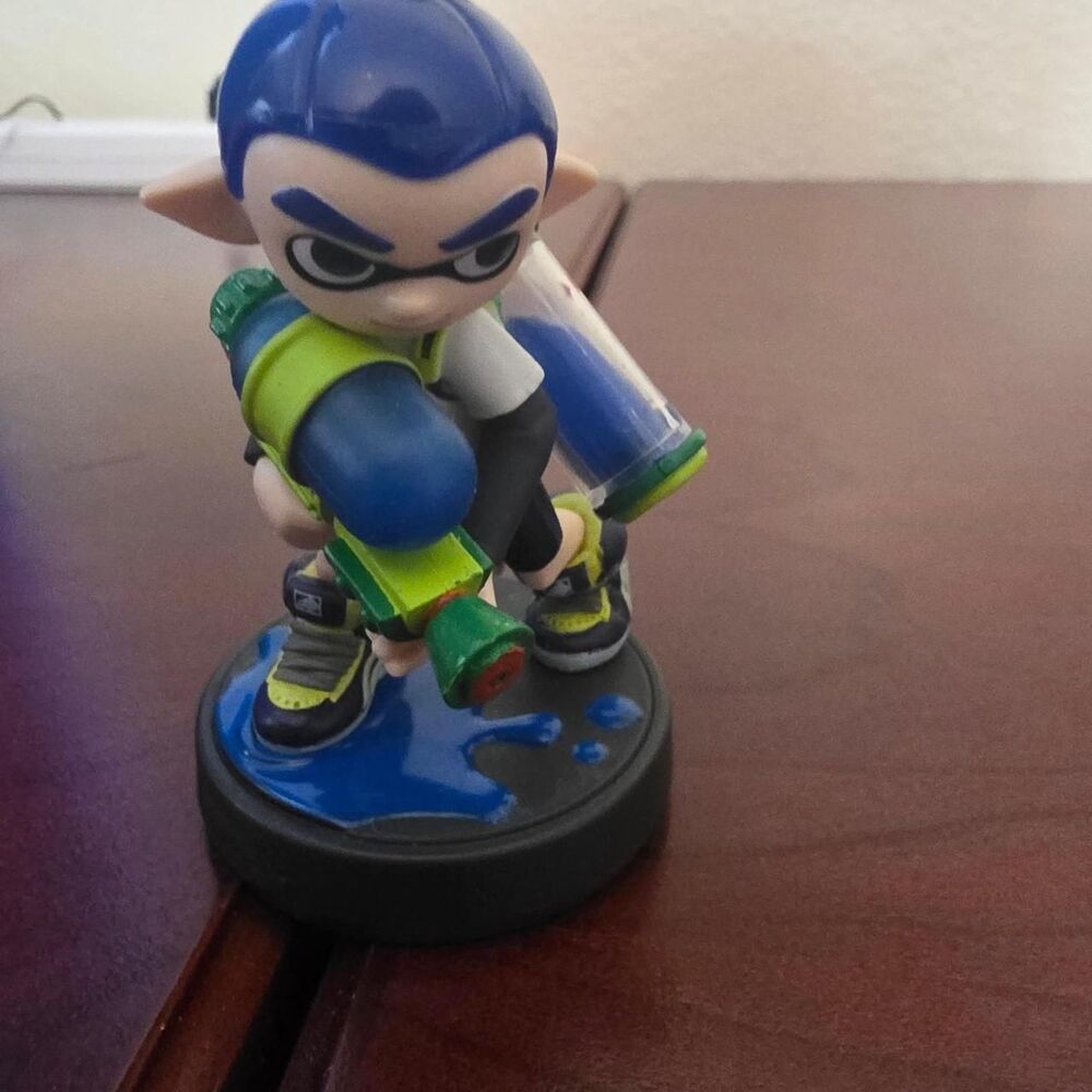Nintendo amiibo Splatoon blue inkling amiibo